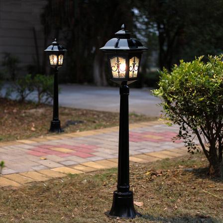 قیمت روز انواع چراغ باغی خورشیدی در بازار