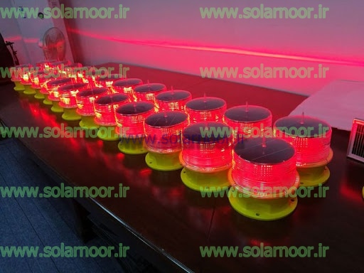 چراغ دکل خورشیدی